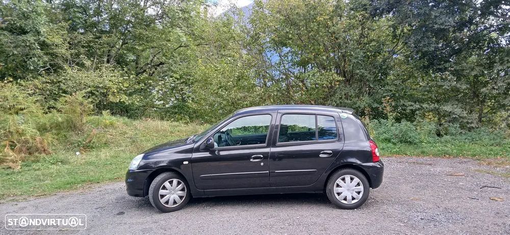 Renault Clio - 1