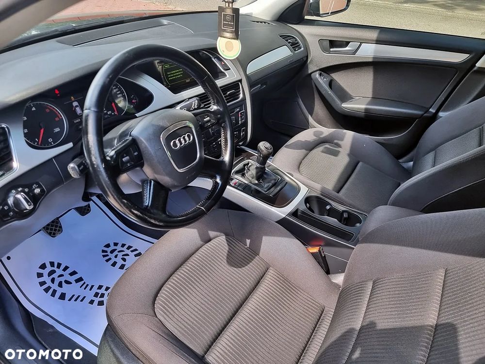 Audi A4 Avant 2.0 TDI Limited Edition - 5