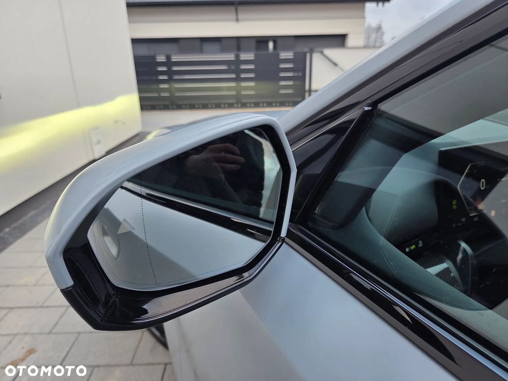 BMW Seria 5 520d xDrive mHEV M Sport - 34