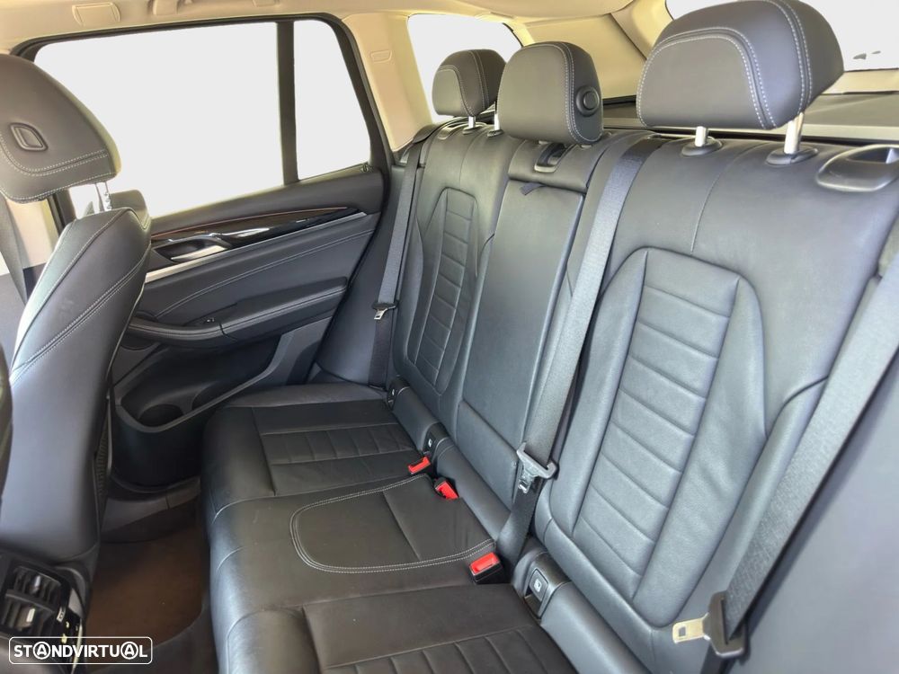 BMW X3 20 d xDrive xLine - 17