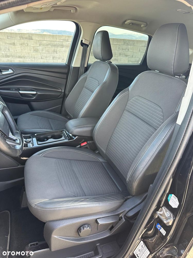 Ford Kuga 1.5 EcoBoost 4x4 Titanium - 10