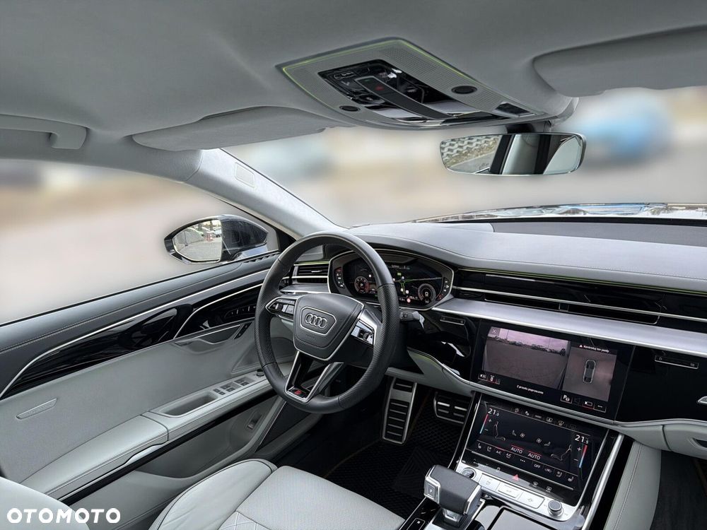 Audi A8 - 17