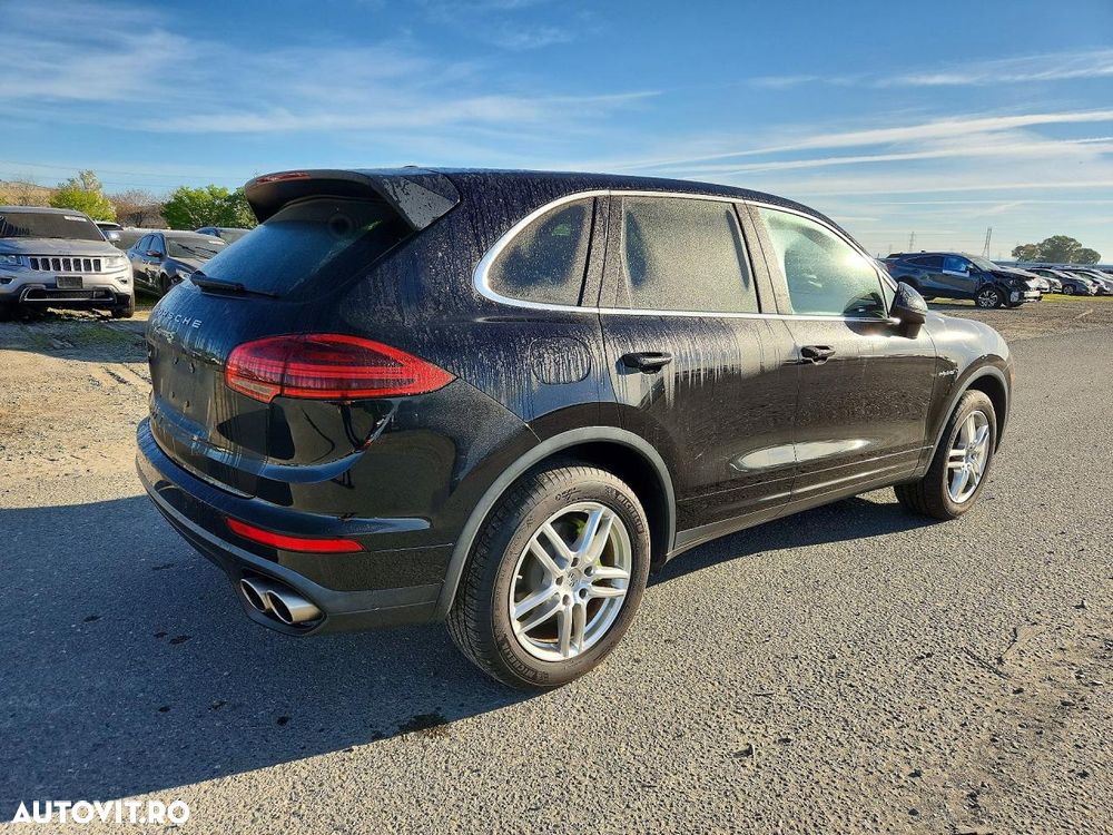 Porsche Cayenne S E-Hybrid Platinum Edition - 3