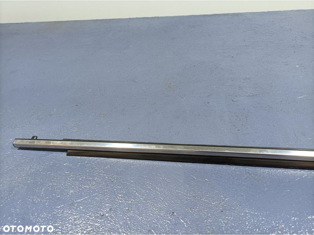MAZDA 6 III GJ LIFT LISTWA ZGARNIAJĄCA SZYBY DRZWI PRZÓD LEWY - 3