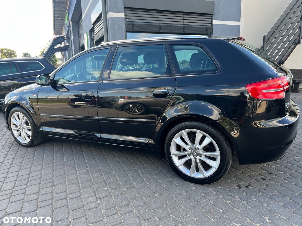 Audi A3 Sportback - 9