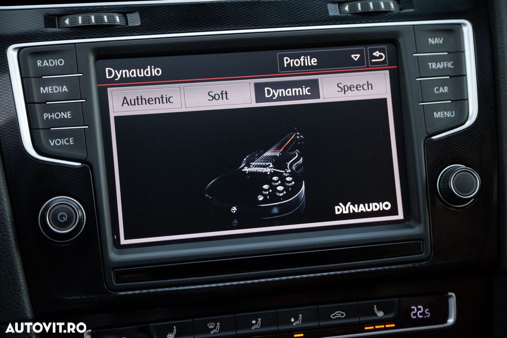 Volkswagen Golf - 37