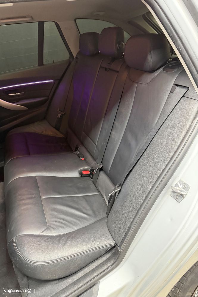 BMW 318 d Aut. - 16