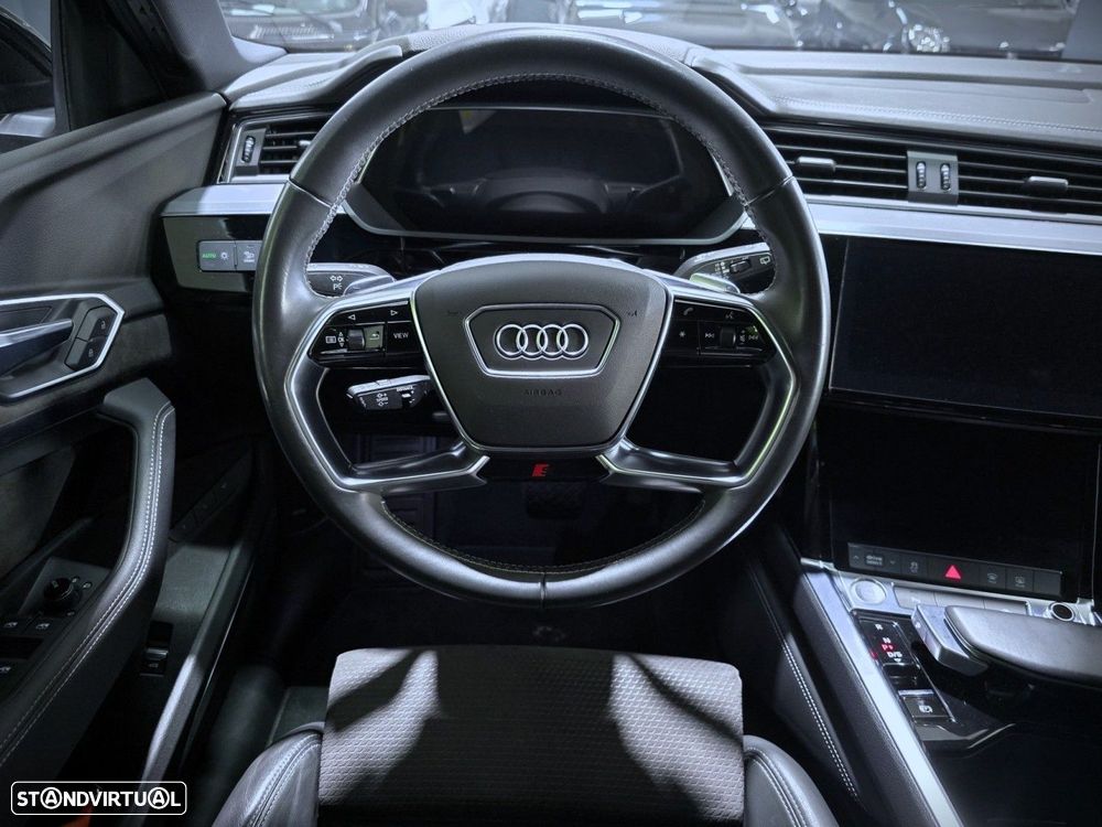 Audi e-tron 55 quattro S line - 16