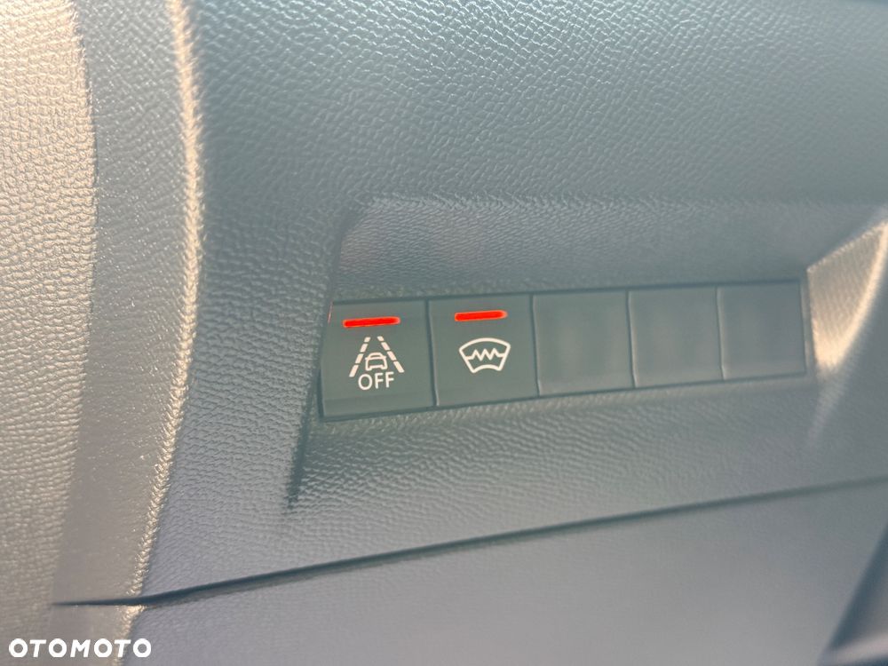 Peugeot 2008 1.5 BlueHDi GT S&S - 30