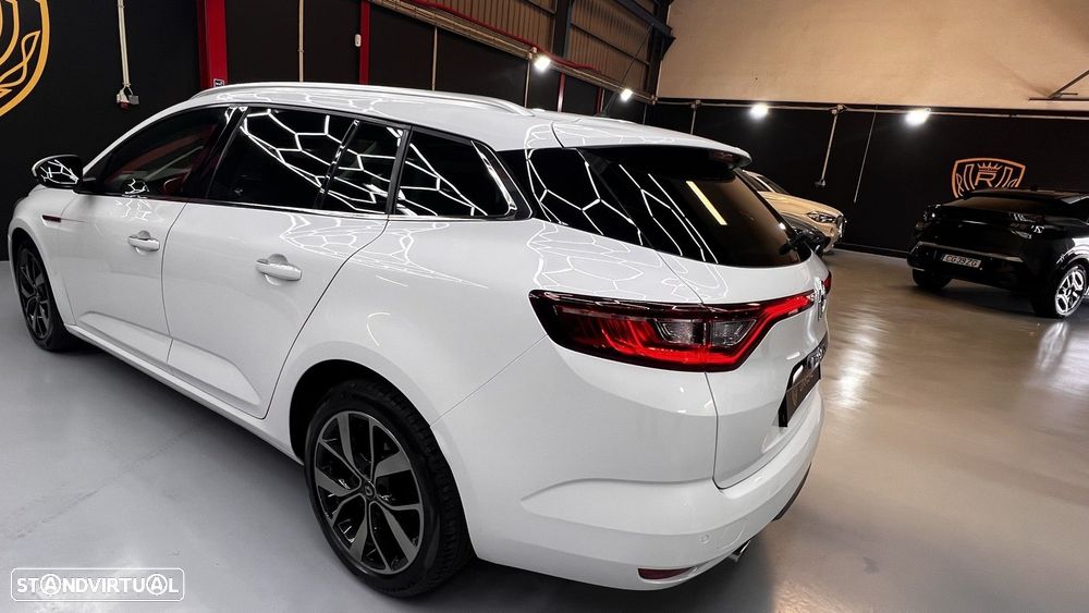 Renault Mégane Sport Tourer 1.5 dCi Bose Edition EDC - 37