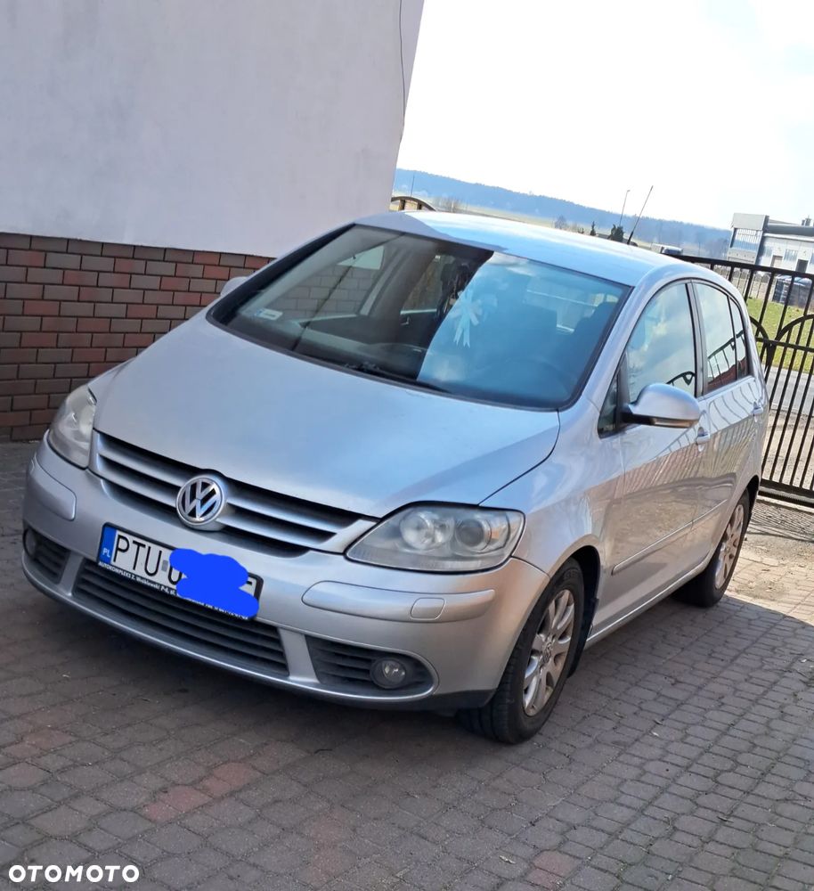 Volkswagen Golf Plus 1.6 FSI Comfortline - 1