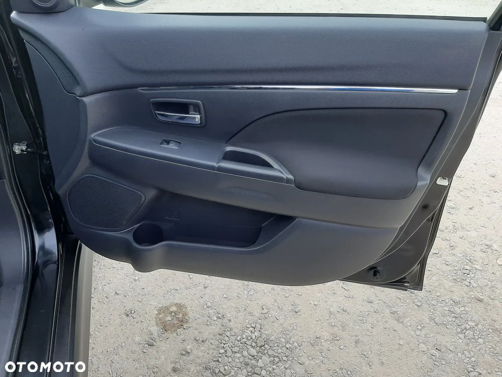 Mitsubishi ASX 1.8 DI-D 2WD Intro Edition - 30