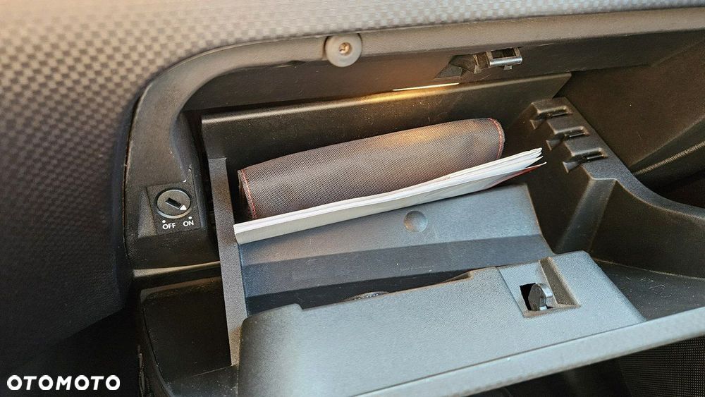 Seat Altea XL 1.6 TDI DPF CR Ecomotive Reference - 25