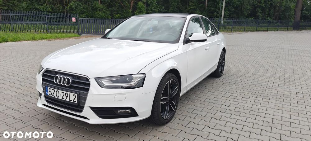 Audi A4 Limousine - 1