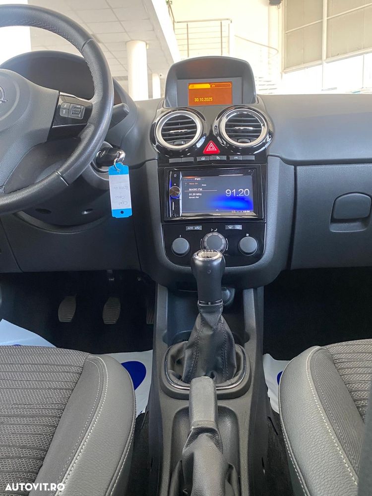 Opel Corsa 1.2 Essentia - 13