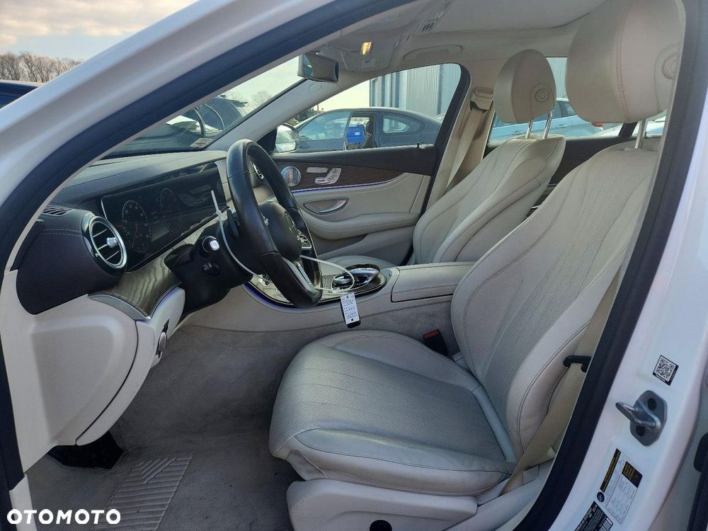 Mercedes-Benz Klasa E - 4