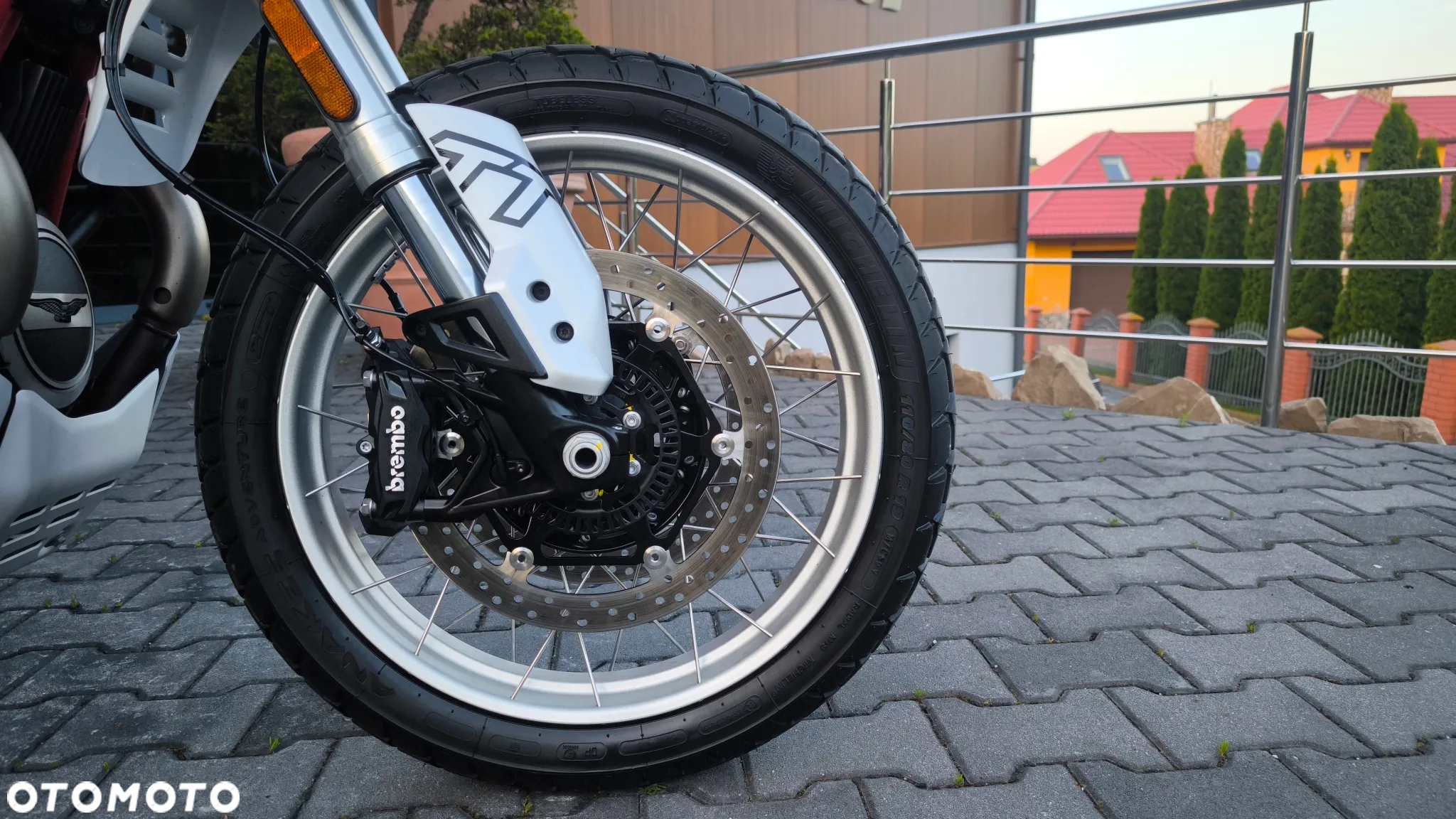 Moto Guzzi V85 - 27