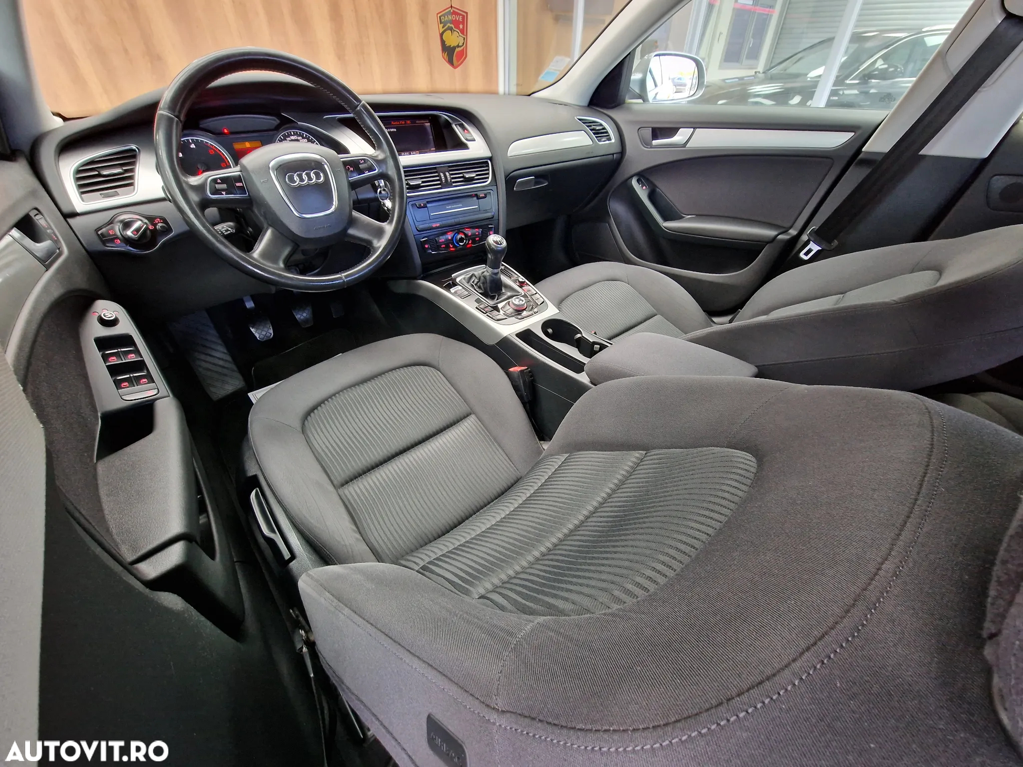 Audi A4 2.0 TDI B8 - 14