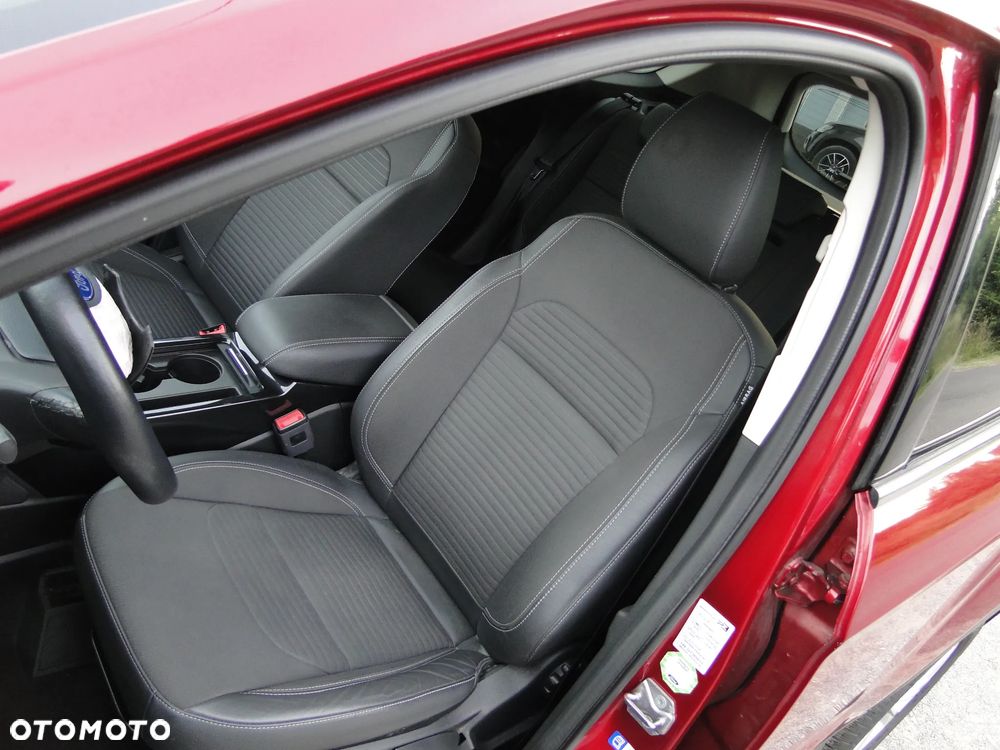 Ford Kuga 1.5 EcoBoost FWD Titanium - 27