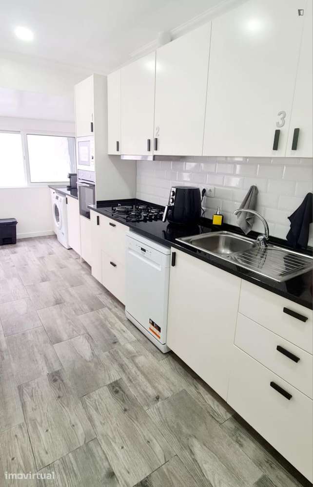 Quarto - localizado em Amadora Lisbon - Grande imagem: 4/7