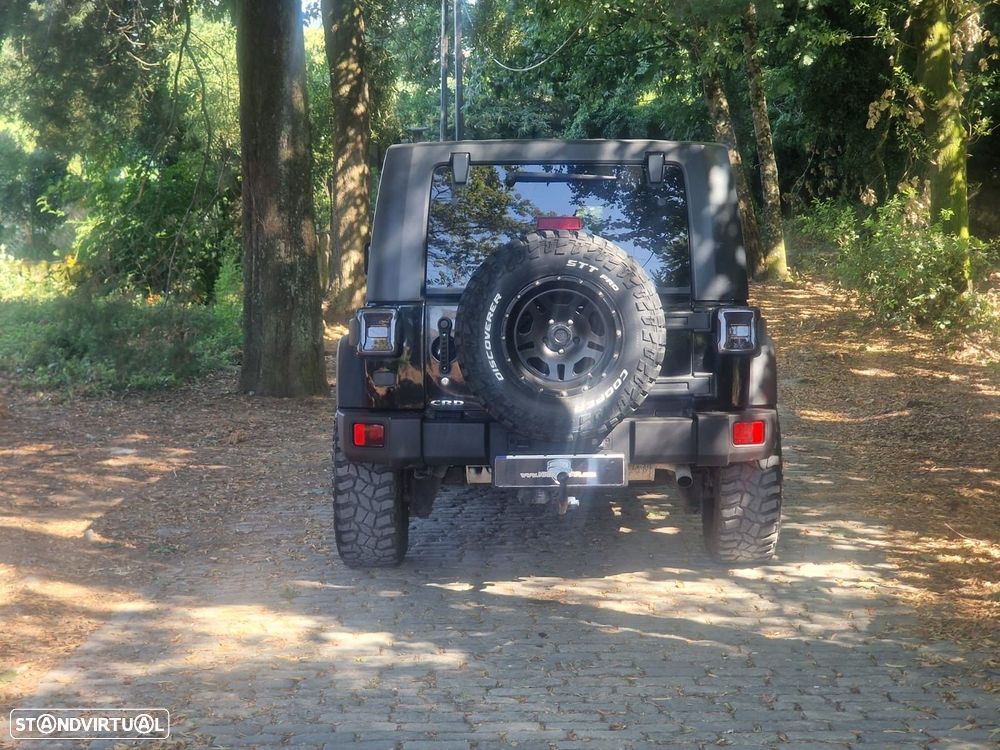 Jeep Wrangler - 41