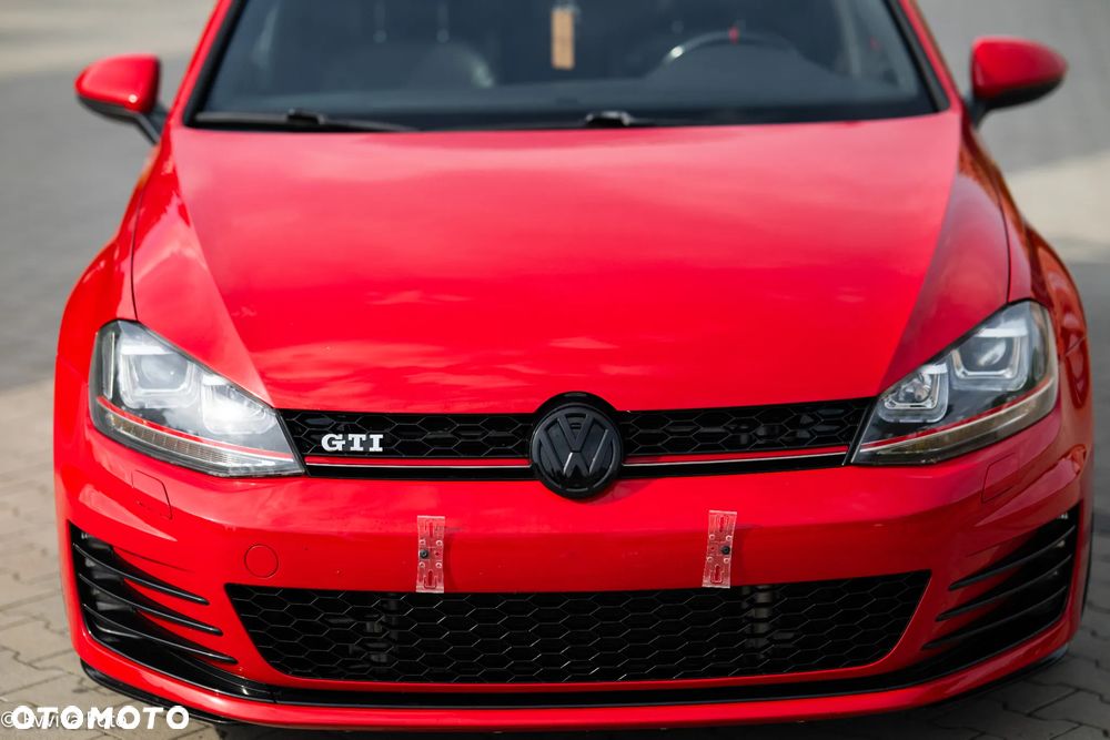 Volkswagen Golf - 9