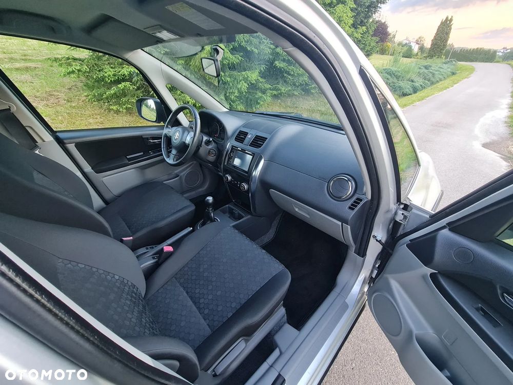 Suzuki SX4 - 21