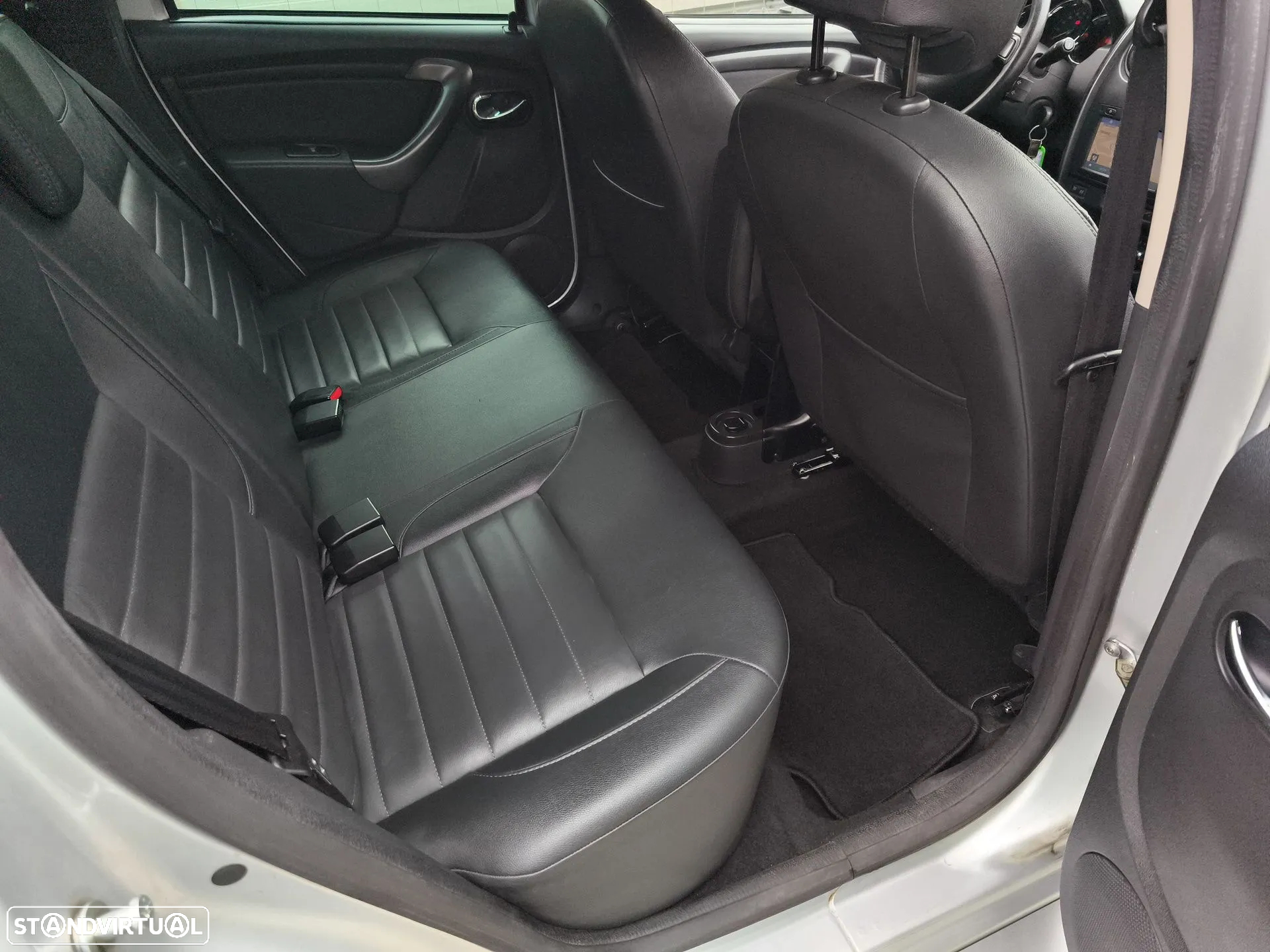 Dacia Duster 1.5 dCi Prestige - 17