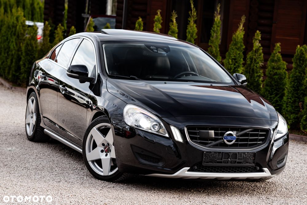 Volvo S60 D5 AWD Geartronic RDesign - 4