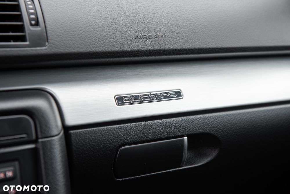 Audi A4 Avant 1.8 T quattro - 22