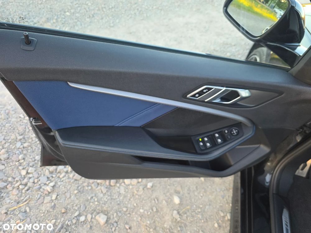 BMW Seria 1 118d Edition M Sport Shadow - 24