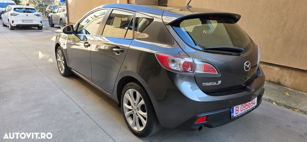 Mazda 3 - 4