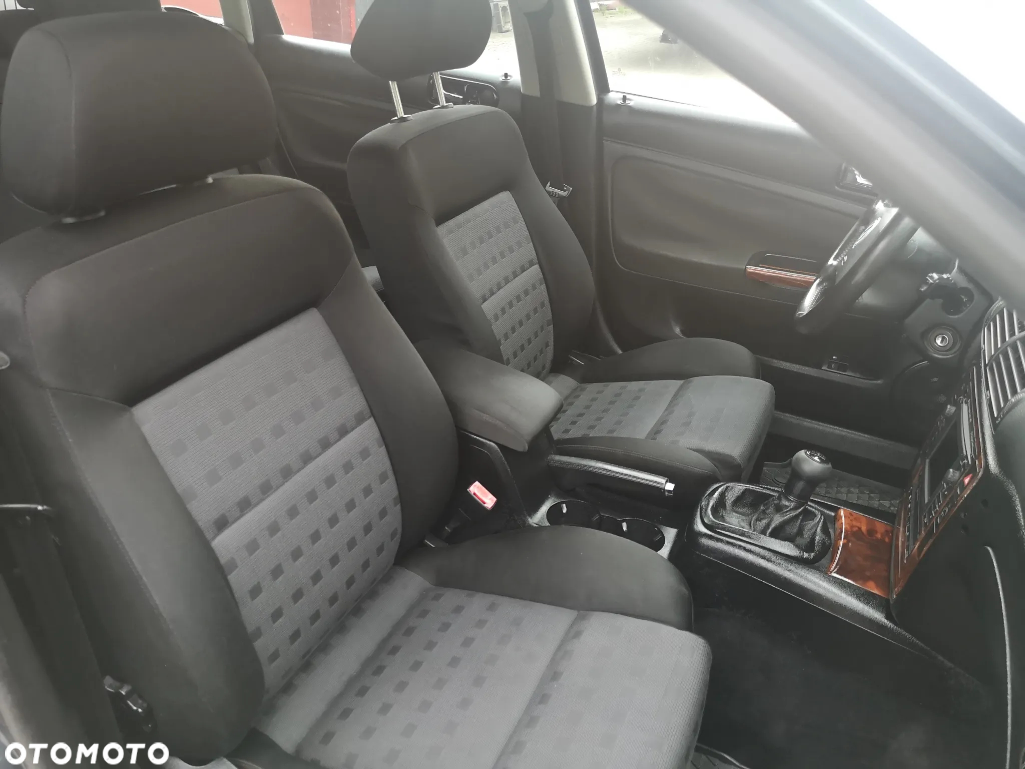 Volkswagen Passat 2.0 Highline - 12