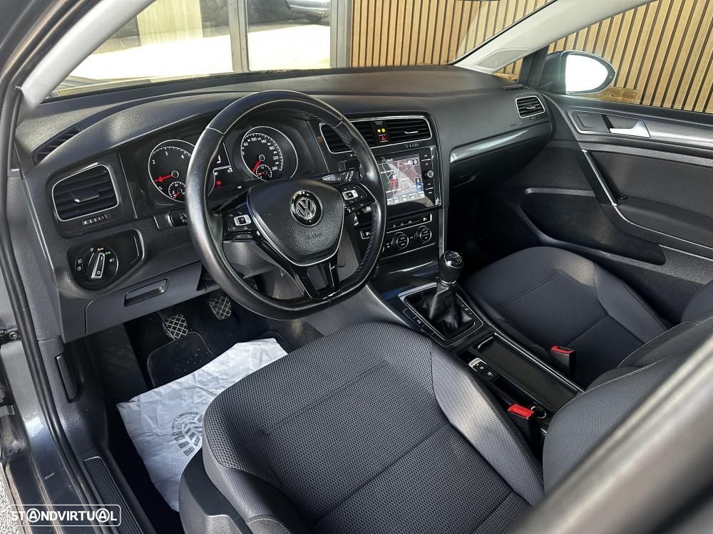 VW Golf Variant 1.6 TDi Confortline - 18