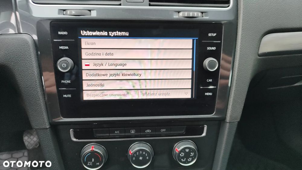 Volkswagen Golf 1.6 TDI BMT Comfortline - 8