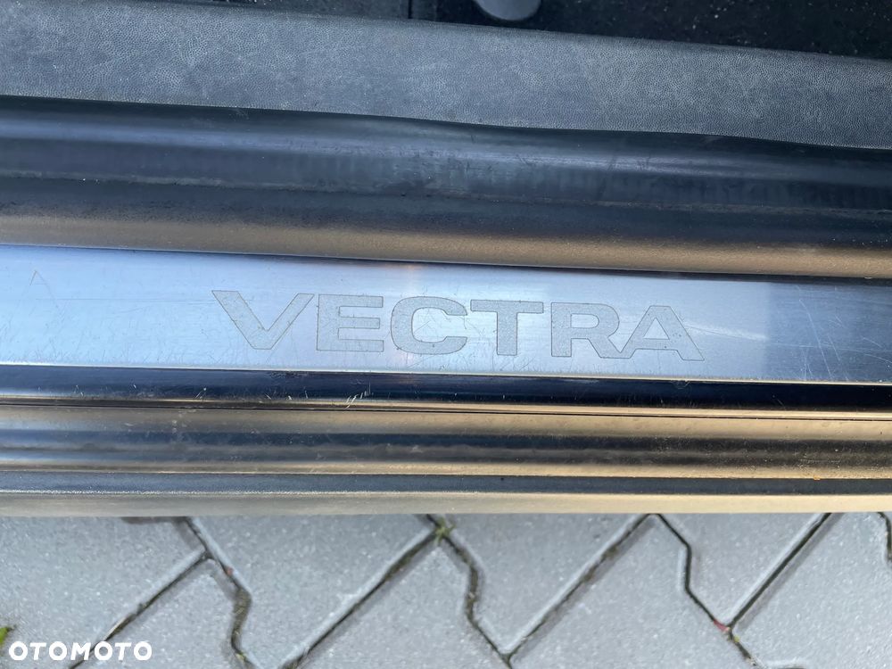 Opel Vectra 1.9 CDTI Cosmo - 21