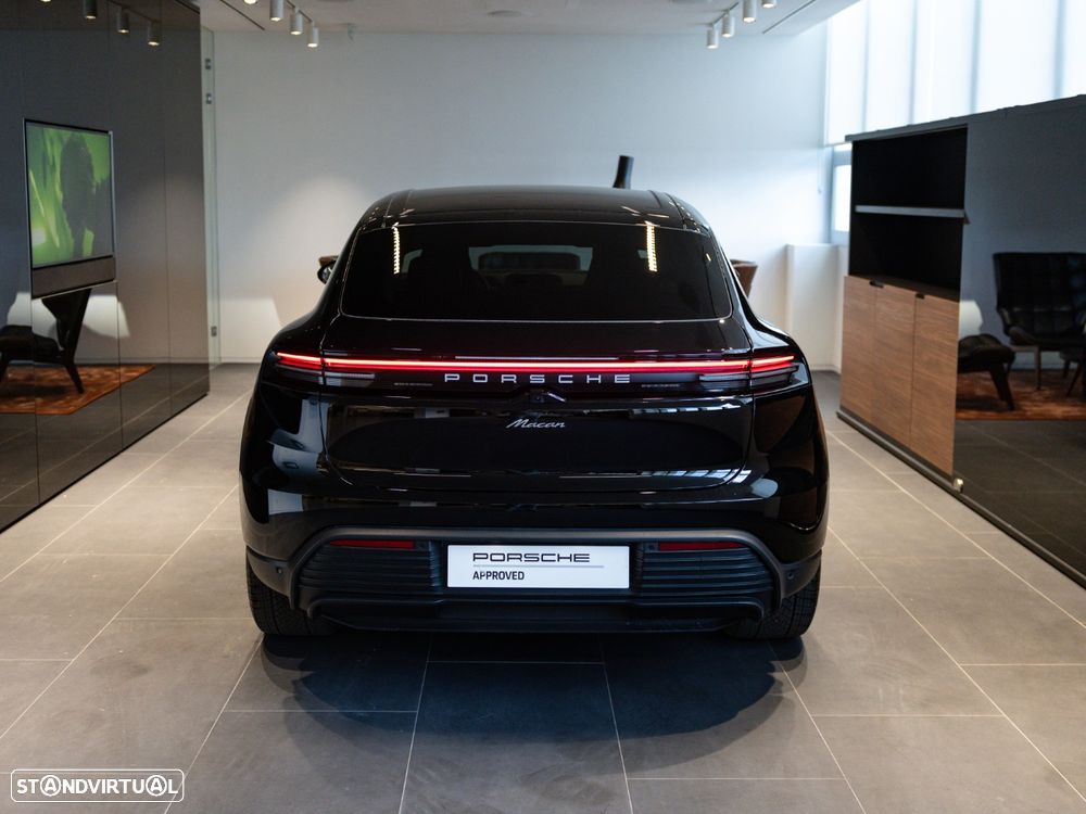 Porsche Macan Electric - 10