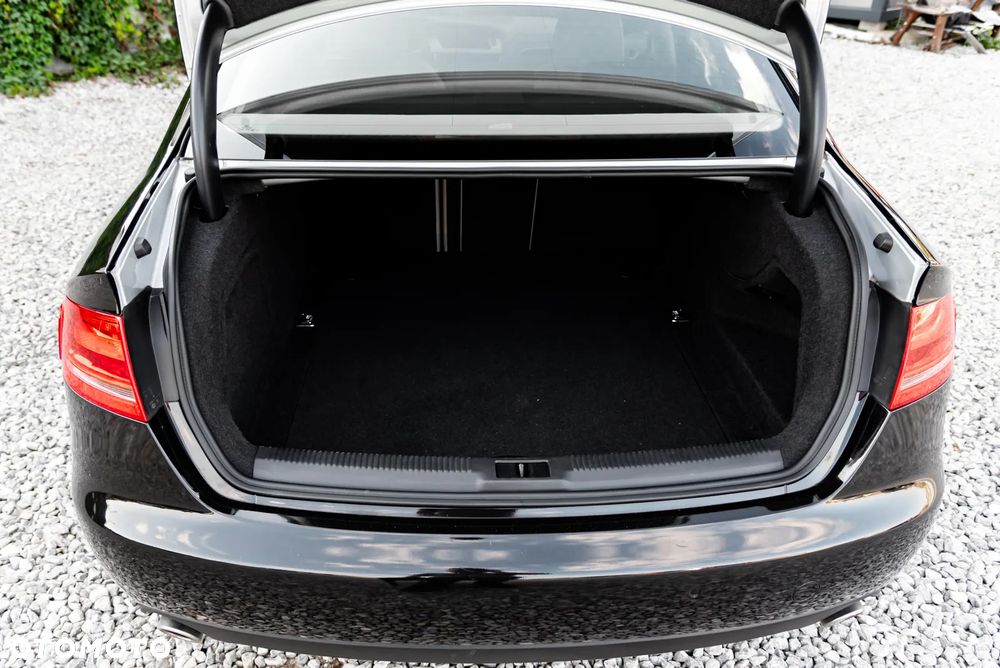 Audi A4 Limousine 3.0 TDI DPF quattro S tronic Ambiente - 17