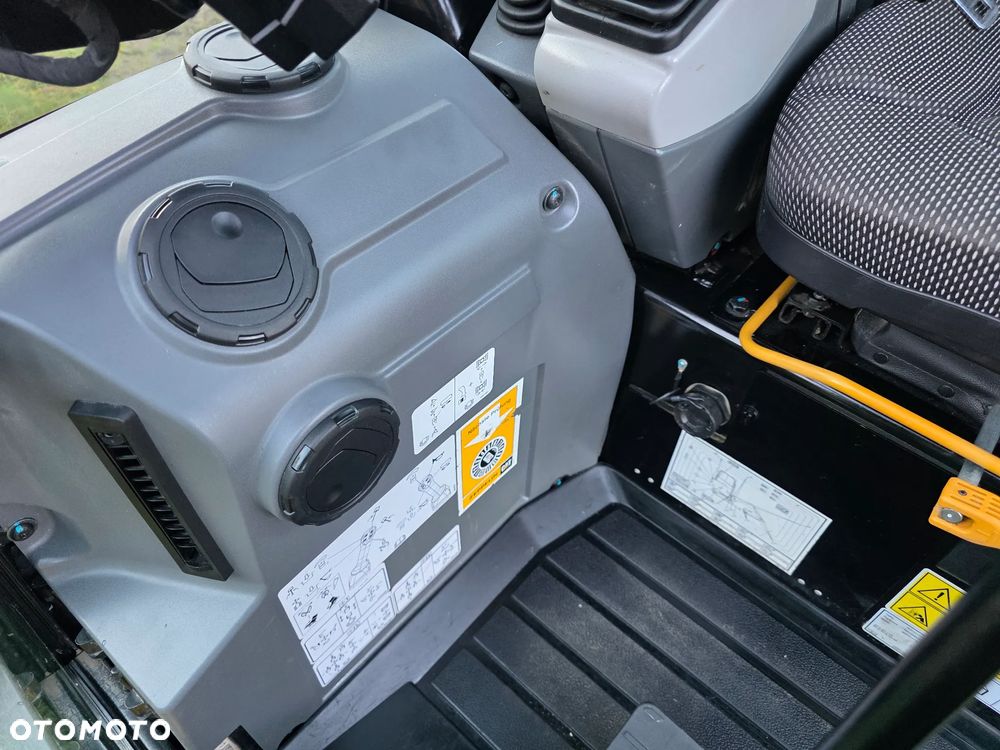 Caterpillar 301.8 - 21