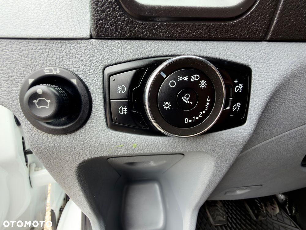 Ford TRANSIT - 29