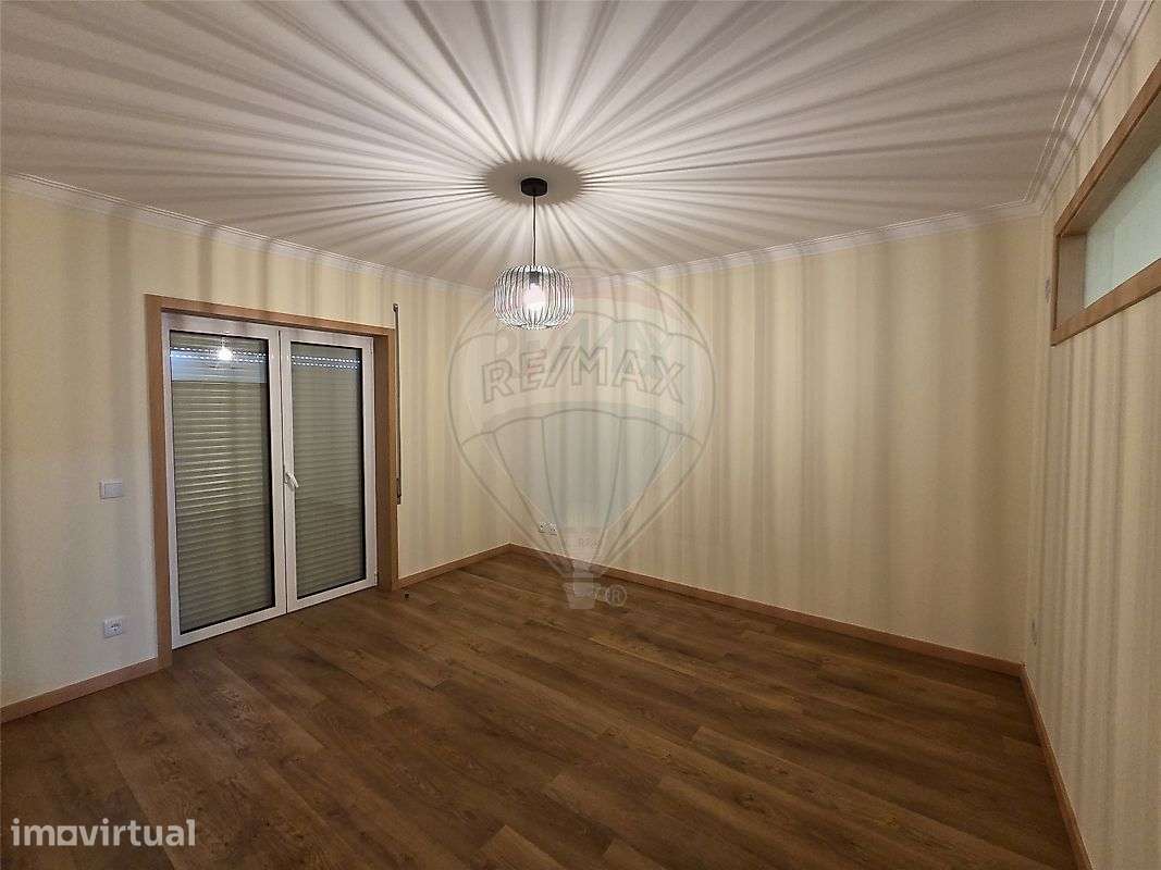 Apartamento T2 para arrendamento - Grande imagem: 4/14