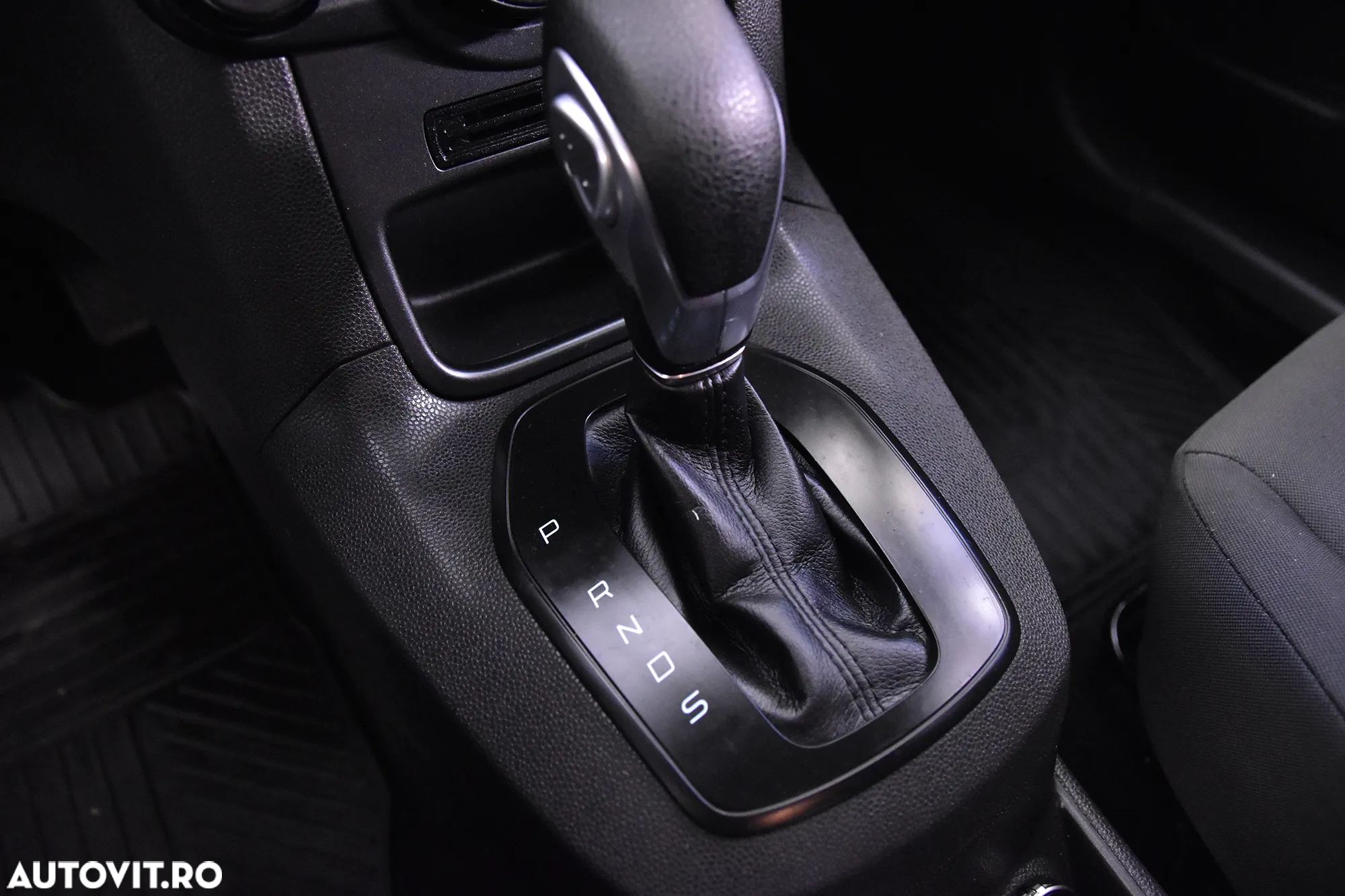 Ford Fiesta - 16