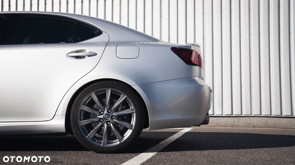 Lexus IS F Sport - 14