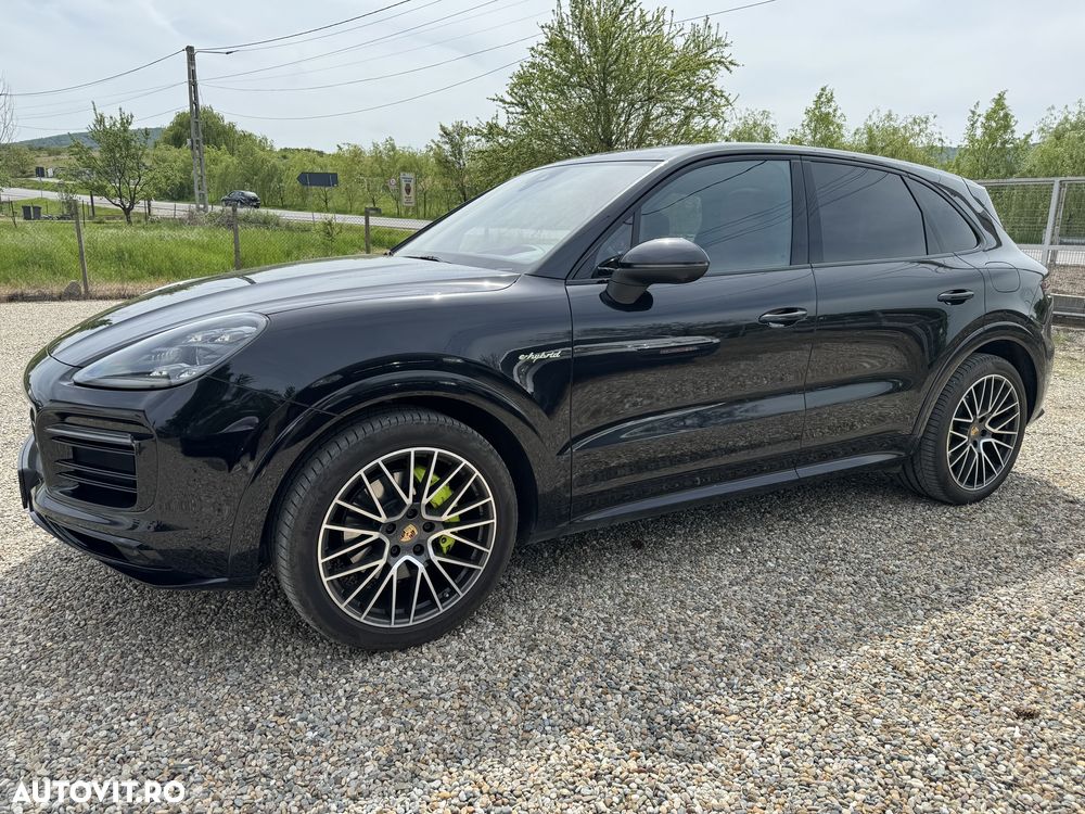 Porsche Cayenne - 5