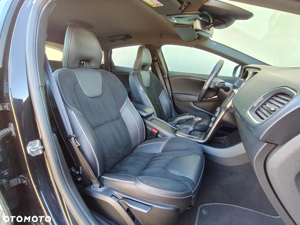 Volvo V40 T2 RDesign - 30
