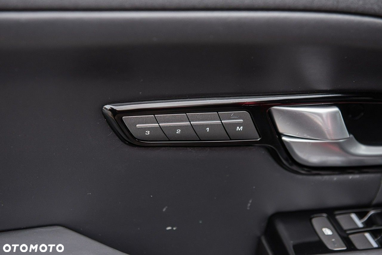 Land Rover Range Rover Evoque 2.0TD4 SE Dynamic - 29