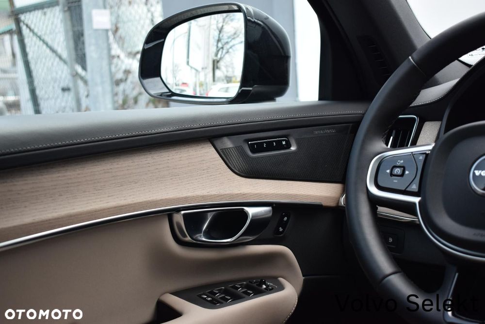 Volvo XC 90 - 18