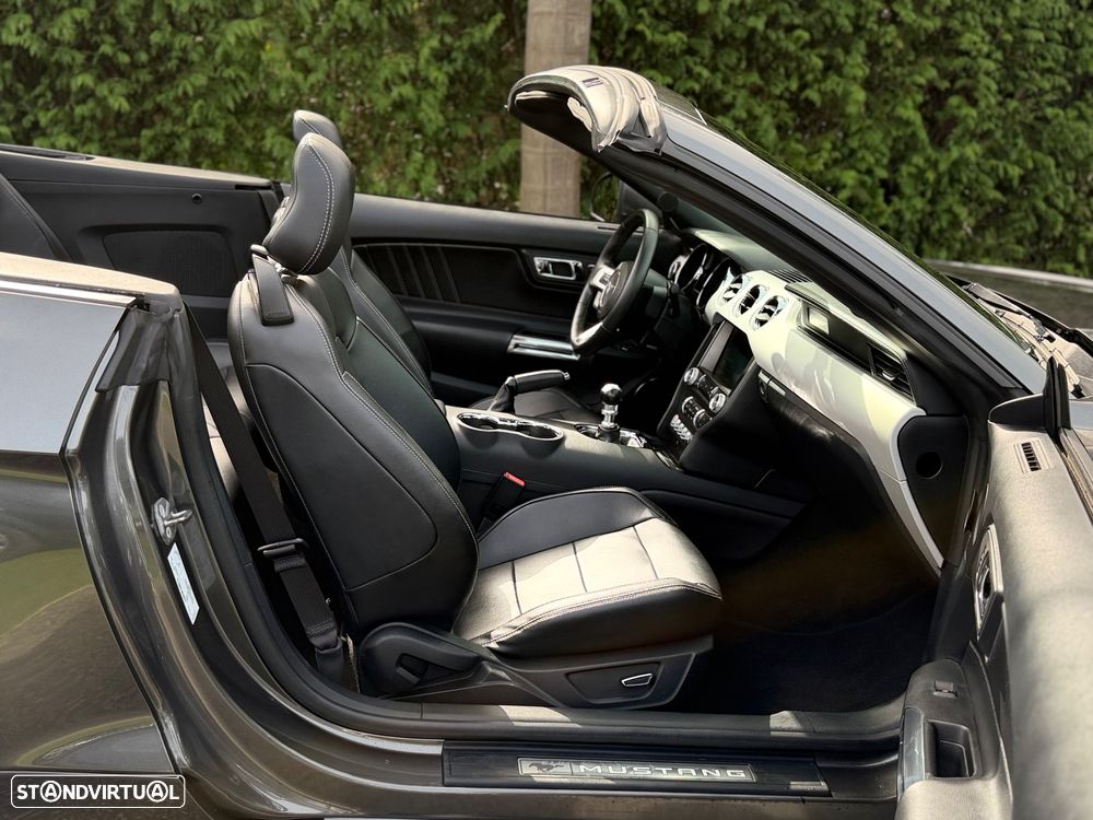 Ford Mustang 2.3i EcoBoost - 16