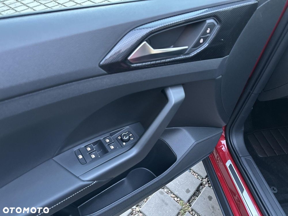 Volkswagen T-Cross - 25