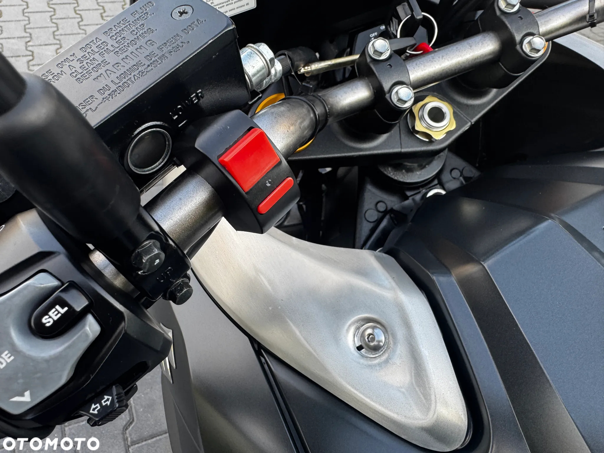 Suzuki V-STROM - 31